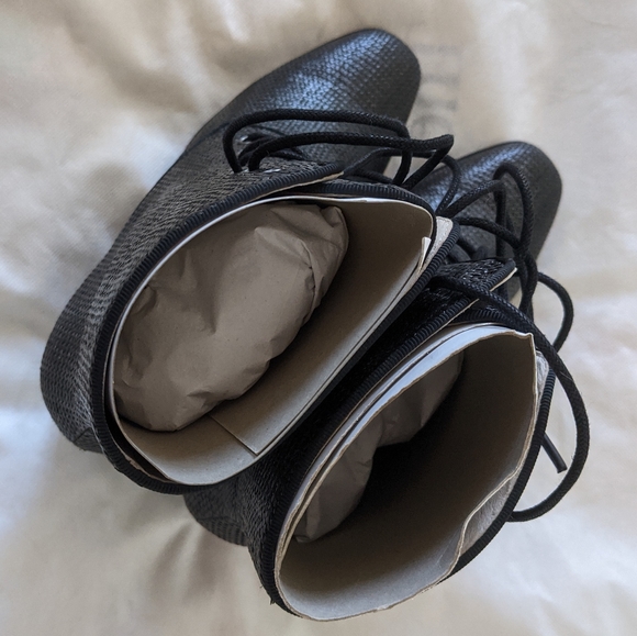 Witchy boots size 9 - Picture 4 of 9